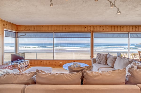 Living with beach view