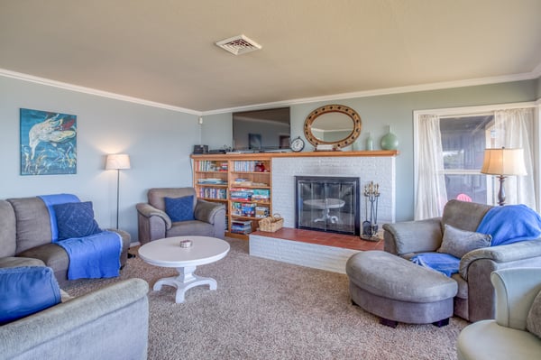 Living Area with fireplace